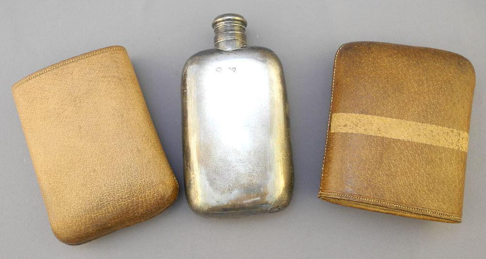 Hallmarked Silver Flask in Leather Outer Case, 140g. (1 of 4)