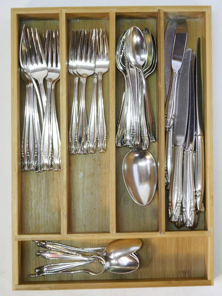 Collection of Wallace Sterling silver Stradivari Flatware, 973g excluding handles. (1 of 2)