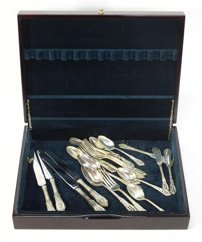 19 pcs of Wallace Sterling Silver Cutlery, 411 grams Excluding Knives. (1 of 4)