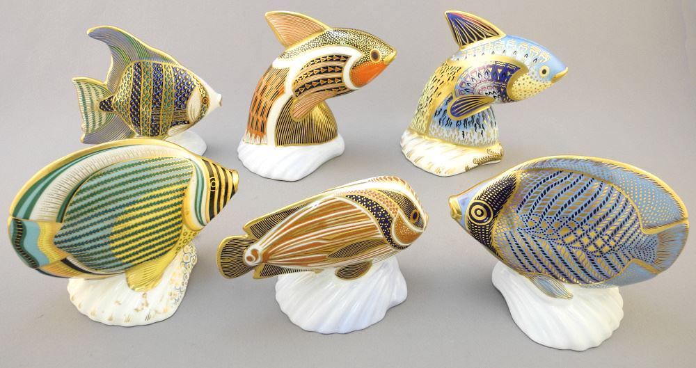 6 Royal Crown Derby Fish Paperweights. (1 of 4)