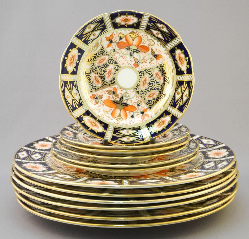 Royal Crown Derby 2451:6 @ 10 1/2" Plates / 2 @ 7" Plates / 4 @ 6 1/4" Plates.: Royal Crown Derby 2451:6 @ 10 1/2" Plates / 2 @ 7" Plates / 4 @ 6 1/4" Plates.