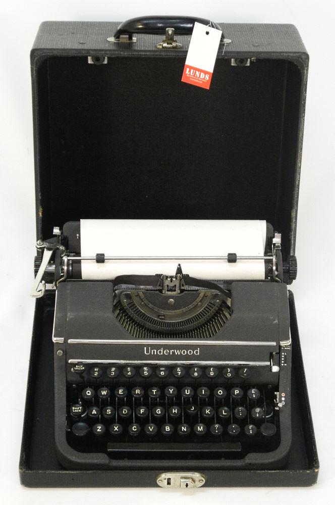 Vintage Underwood Typewriter with Case, 6 3/4 x 13 x 12 1/4". (1 of 4)