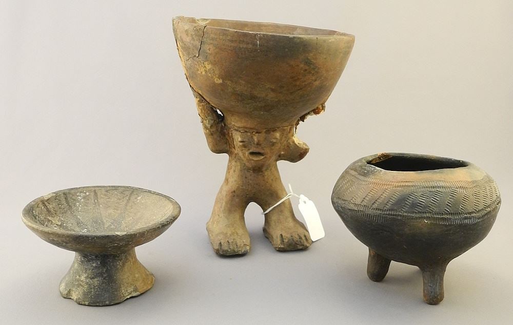 3 pcs of Pre-Columbian Pottery: Figural / Tripod / Sun Mohr, restoration noted, 2 3/4 - (1 of 5)