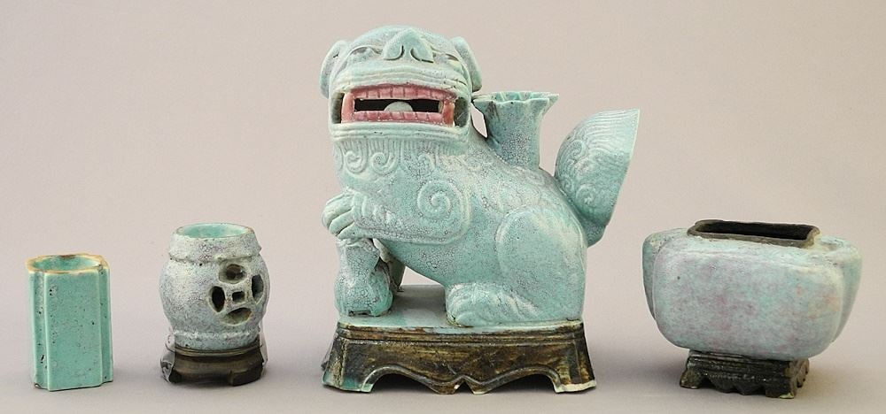 4 Chinese Robin's Egg Blue Wares: Lion Dog (4 1/2" High), Brush Washer & 2 Snuff Stands: 4 Chinese Robin's Egg Blue Wares: Lion Dog (4 1/2" High), Brush Washer & 2 Snuff Stands