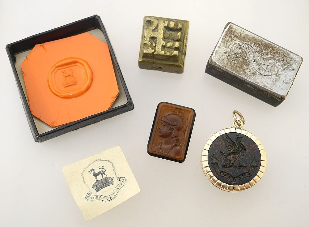 Gold Wash Hinged Seal with Intaglio Seals, lot includes 3 Other Seals.: Gold Wash Hinged Seal with Intaglio Seals, lot includes 3 Other Seals.