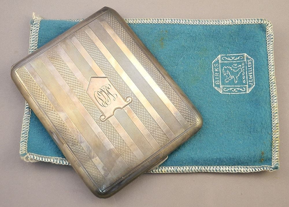 Sterling Silver Cigarette Case, 4 1/8"L, 130 grams. (1 of 4)