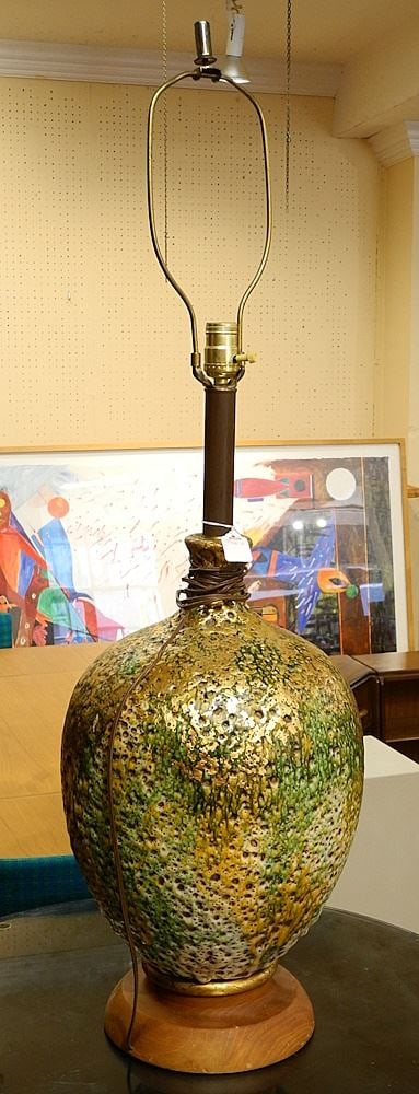 Sunset Lamp Corp. Drip Glaze Pottery Table Lamp. (1 of 2)