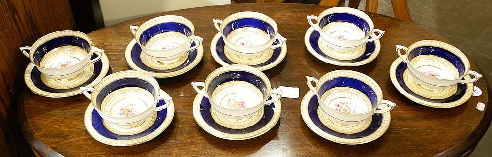 8 Paragon Bone China "Kensington" Cream Soup Bowls and Saucers.: 8 Paragon Bone China "Kensington" Cream Soup Bowls and Saucers.