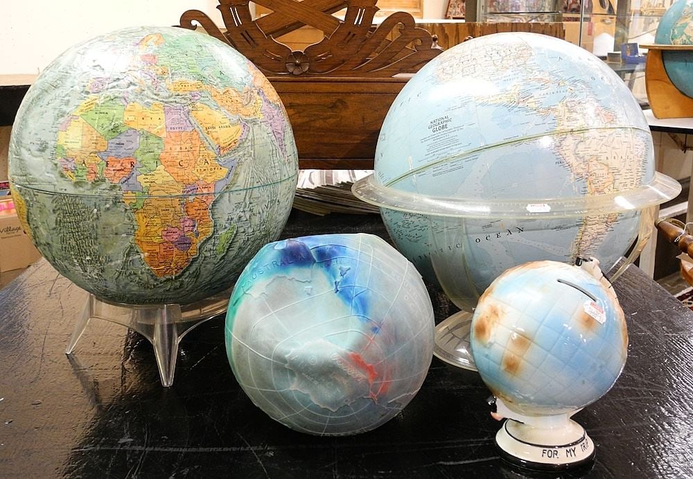 Four Globe Related Items: Reader's Digest & National Geographic Globes, Globe Bank & Ball (1 of 1)