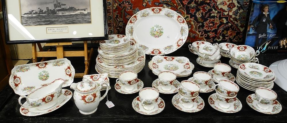 Set of Foley Broadway Dinner China.: Set of Foley Broadway Dinner China.