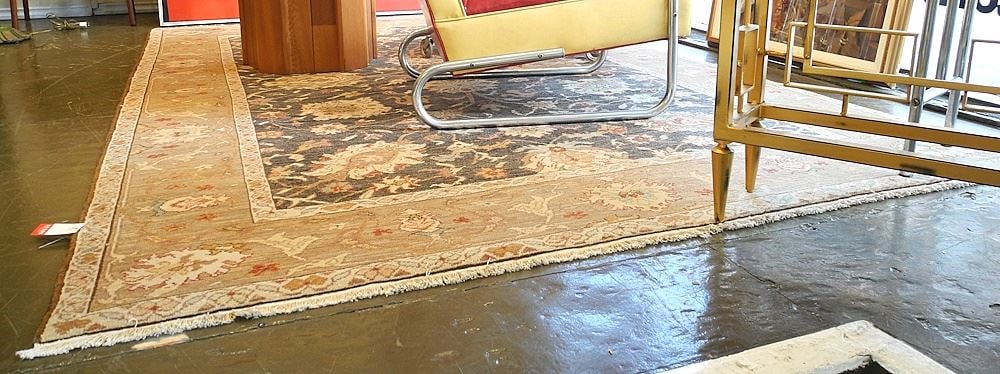 Handknotted Indian Wool Carpet Approximately 9'3" x 6'2". (1 of 4)