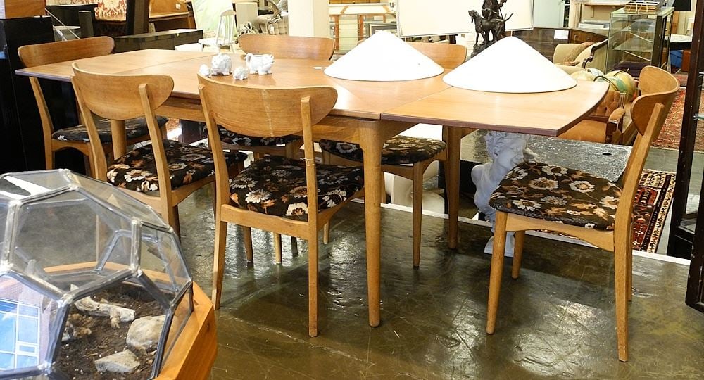 Danish Modern Teak & Oak Draw Leaf Dining Table & 6 Chairs. (1 of 5)