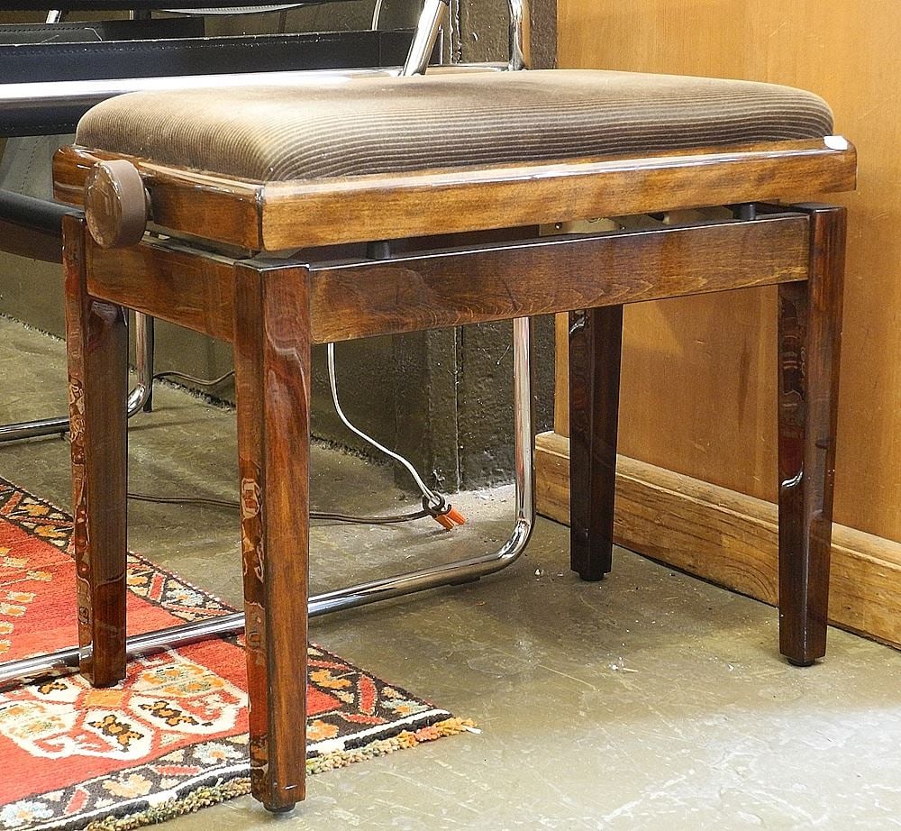 Modern Adjustable Piano Stool, 19 1/2"H.: Modern Adjustable Piano Stool, 19 1/2"H.