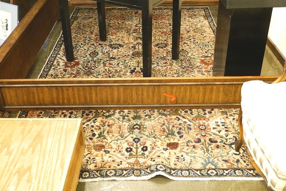 Tabriz Carpet Approximately 9'4" x 5'7". (1 of 4)