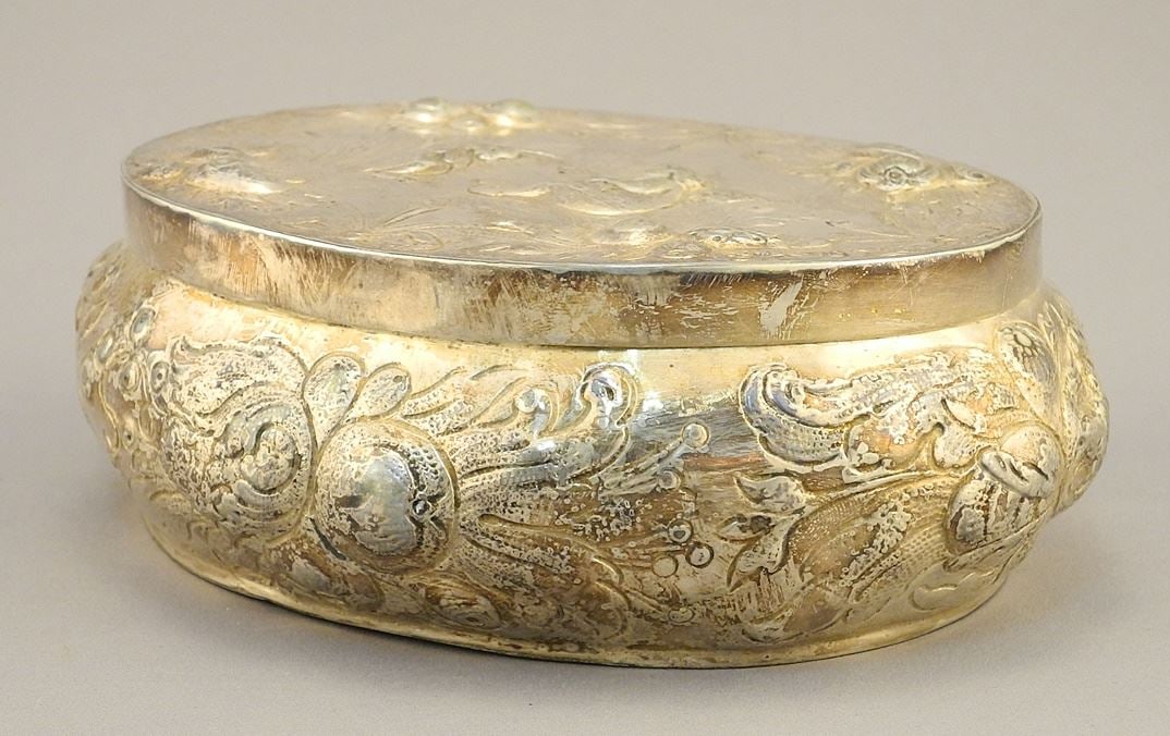 Embossed Silver Coloured Metal Box with Spurious Hallmarks, 6 3/8" Diam , 253 Grams. (1 of 5)