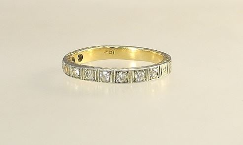 18K (marked) White Gold & Clear Stone Ring Band, Size 7 1/2, 3.25 Grams (22). (1 of 4)