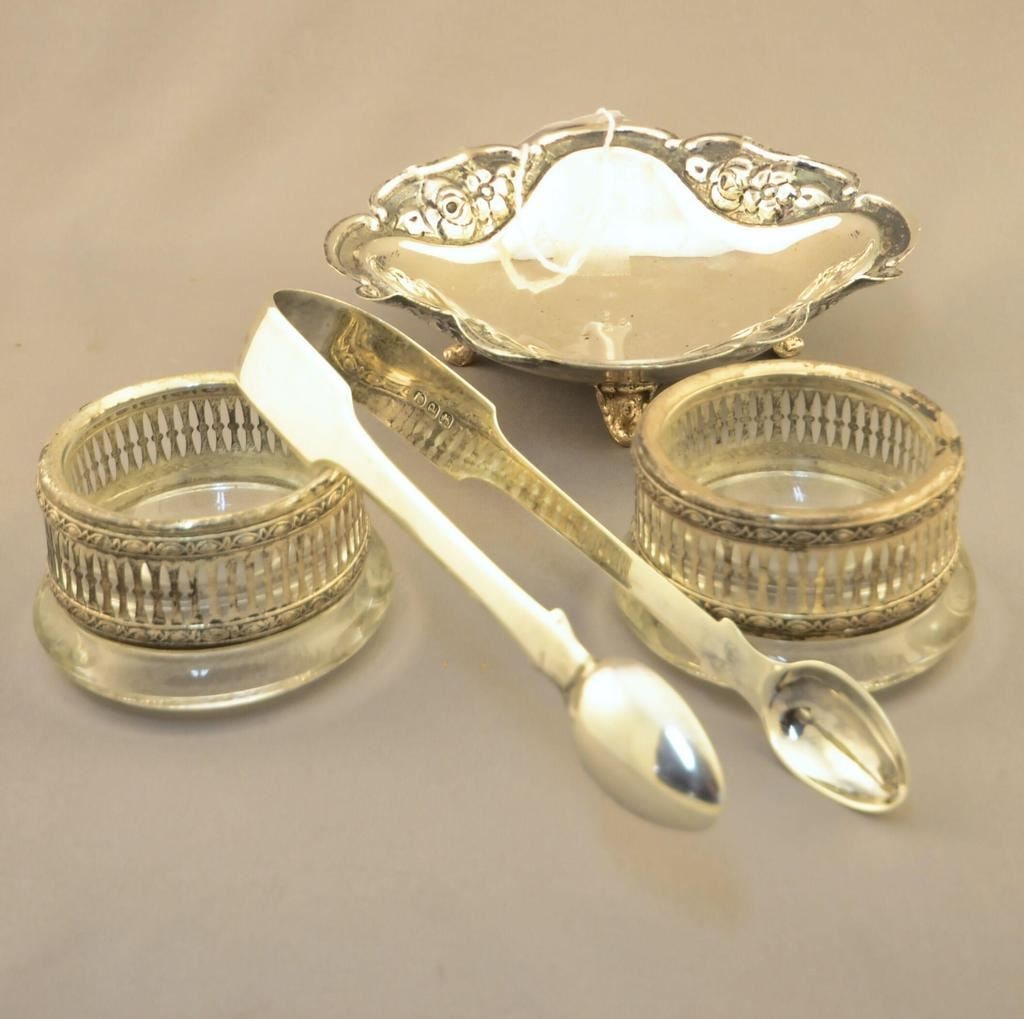 4 Sterling Silver Items: Pair Salts, Lobed Dish, Sugar Nips, 5 3/4"L, 157 Grams. (1 of 1)