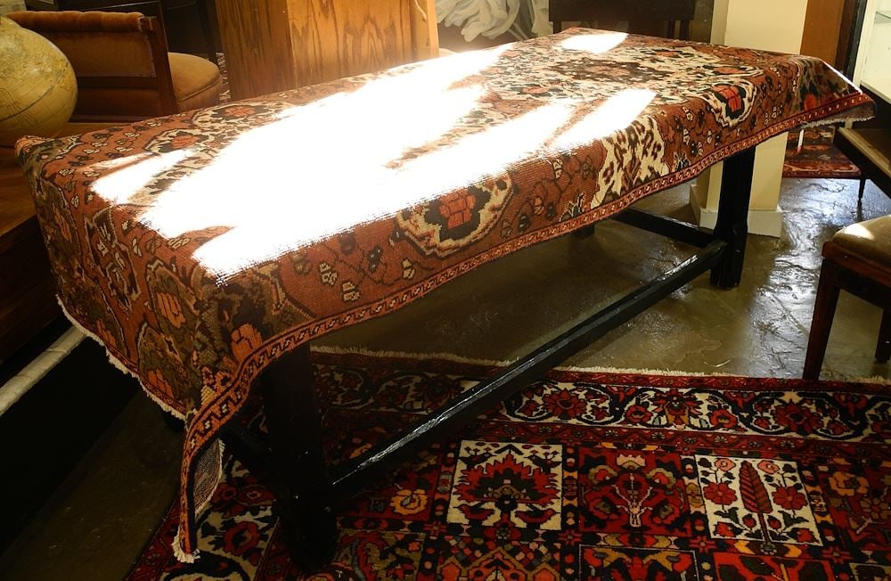 Bakhtiar Runner Approximately 8'5" x 3'8". (1 of 2)