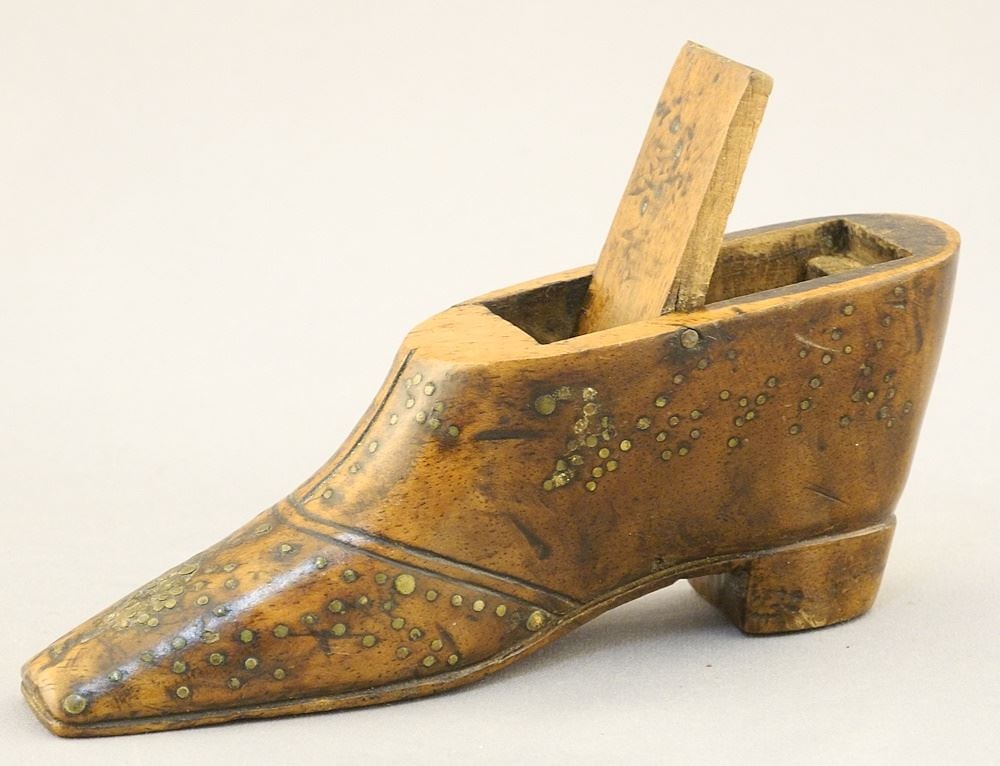 Pique Work Treen Snuff Box, 4 1/2"L, Shoe Shaped (as found). (1 of 2)