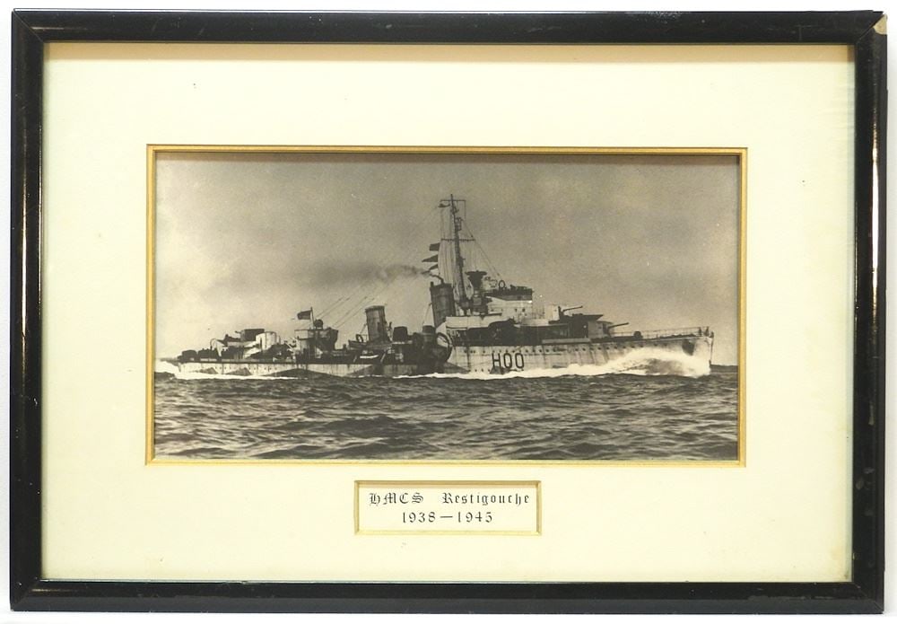 Photographic Print "HMCS Restigouche" 1938 - 1945.: Photographic Print "HMCS Restigouche" 1938 - 1945.