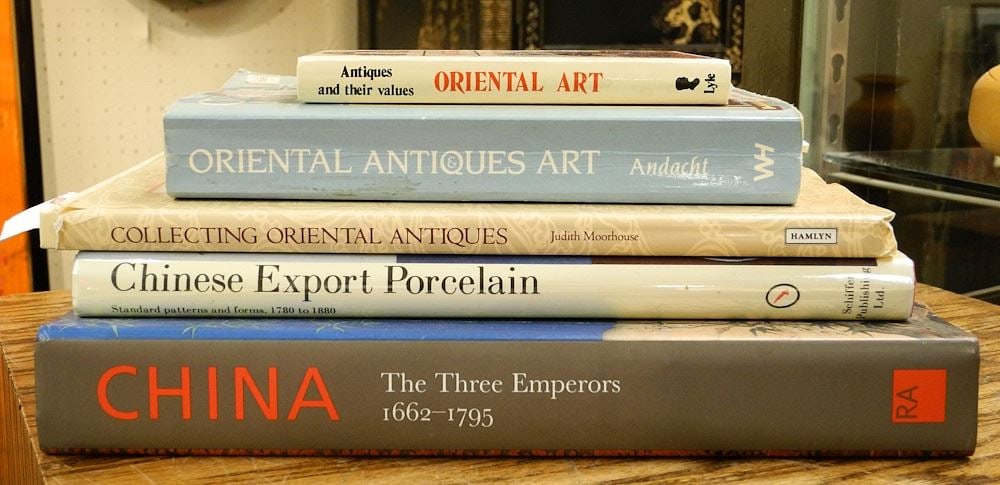 Collection of Books about Chinese Antiques & Art.: Collection of Books about Chinese Antiques & Art.