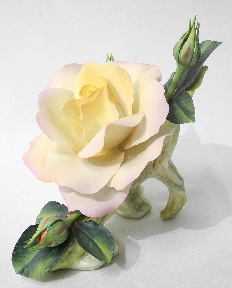 Boehm Connoisseur of Malvern Collection, "Chanelle", 8".: Boehm Connoisseur of Malvern Collection, "Chanelle", 8".