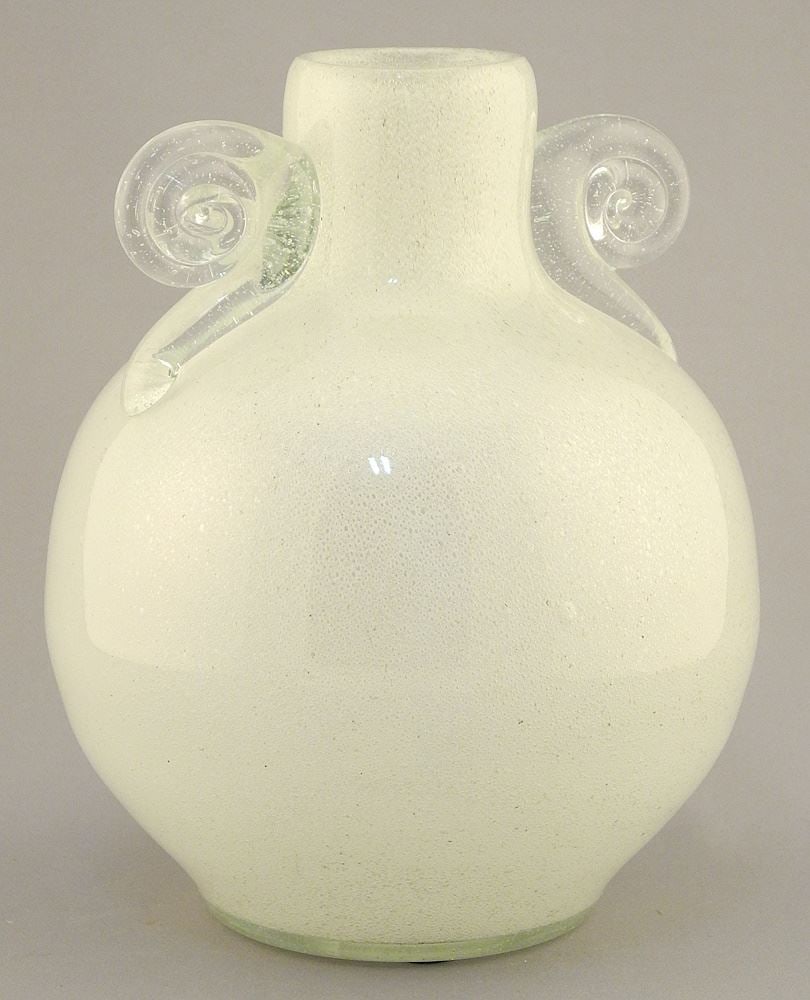 Beranek Pulegoso Glass Vase, 7 5/8"H Design V. Lichtagova, Shape 4515.: Beranek Pulegoso Glass Vase, 7 5/8"H Design V. Lichtagova, Shape 4515.