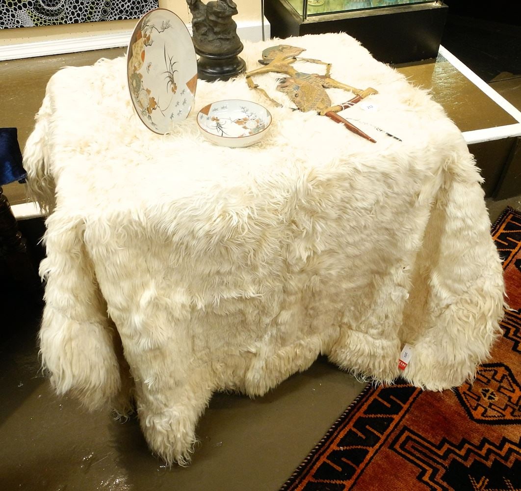 Equadorian Llama Fur Rug, Approx. 6'3" x 5'1". (1 of 2)