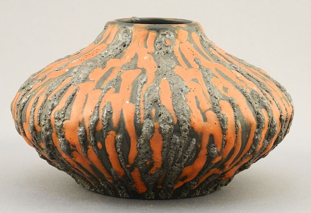 Hans Welling Ceramano Rubin Vase, 3"H. (1 of 4)