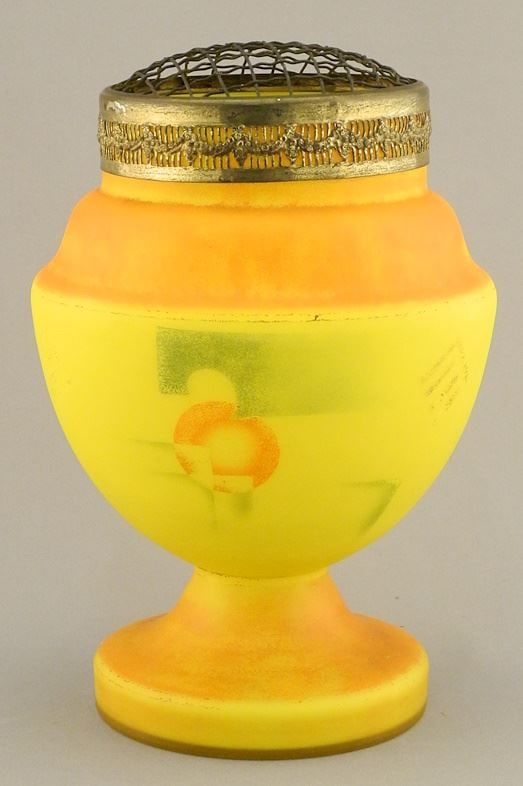 Czech "Pince Fleurs" Glass Vase, 7 7/8"H.: Czech "Pince Fleurs" Glass Vase, 7 7/8"H.