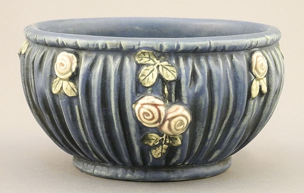 Weller Pottery Bowl, 3 x 5 3/4" Diam (1 of 4)