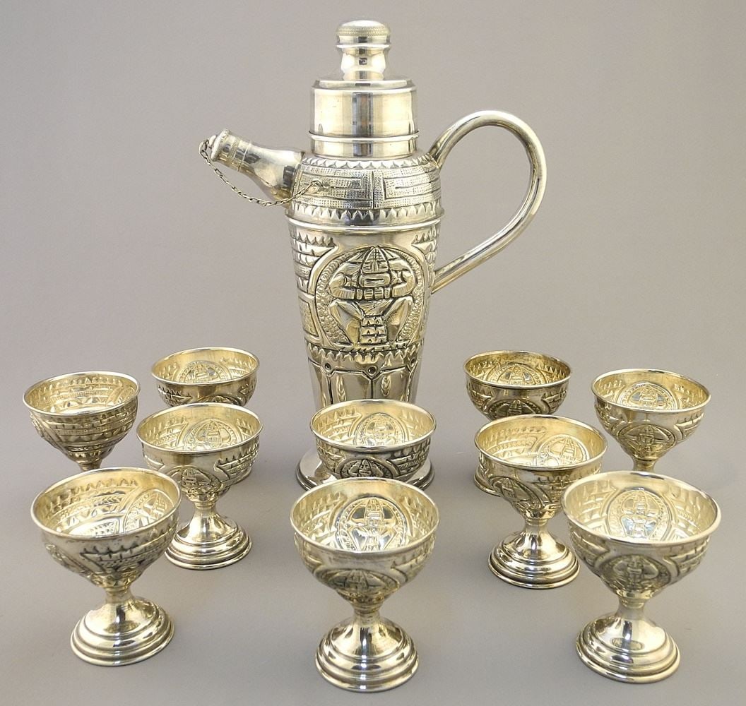 South American Silver Cocktail Shaker with 10 Cups, 11 & 2 7/8"H, 936 Grams. (1 of 5)