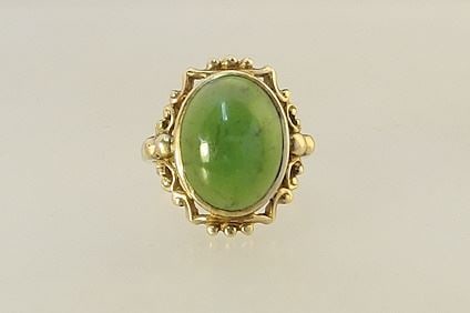 10K (marked) Yellow Gold & Jade Cabochon Ring, Size 7, 4.99 Grams. (1 of 4)