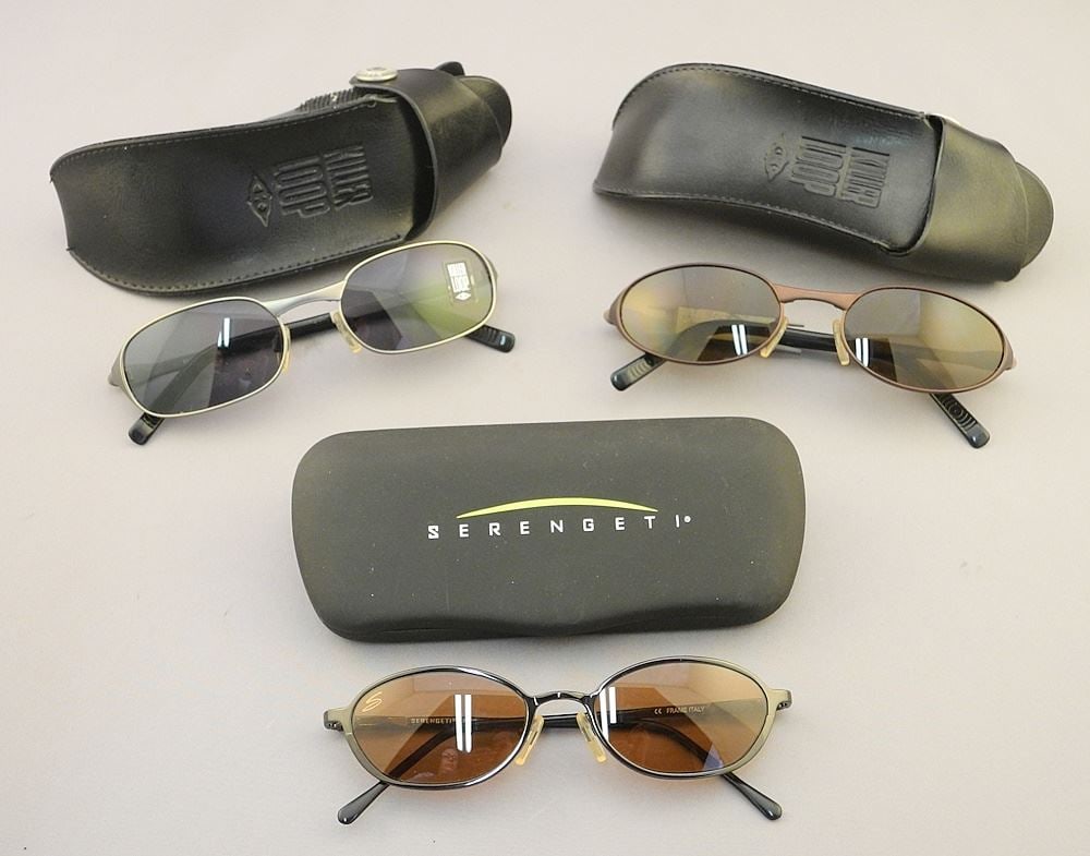 3 Pair of Ladies Sunglasses: 1 Serengeti / 2 Killer Loop. (1 of 4)