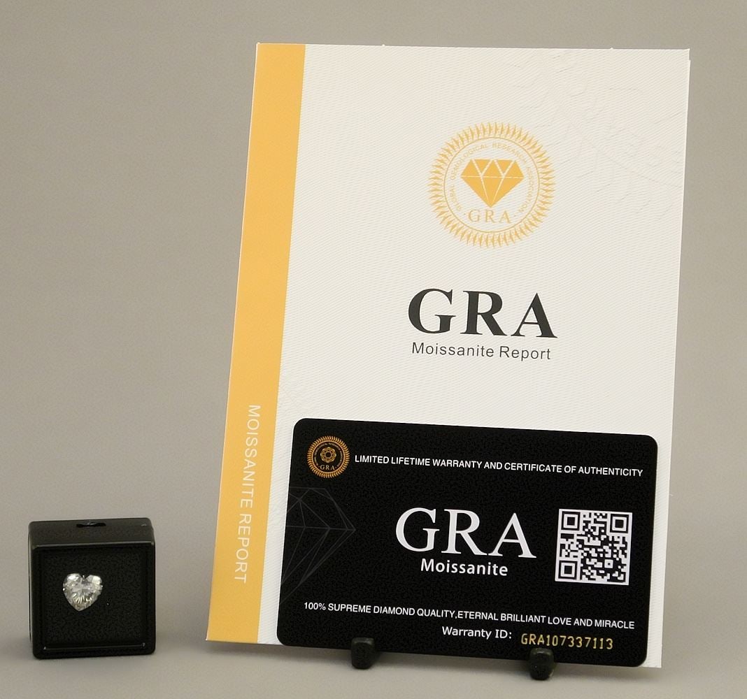 3ct Loose Moissanite Heart Shape Cut Stone, GRA Certified. (1 of 3)
