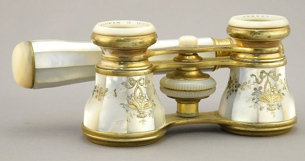 Antique Mother of Pearl Gold Inlaid Mappin & Webb Opera Glasses.: Antique Mother of Pearl Gold Inlaid Mappin & Webb Opera Glasses.
