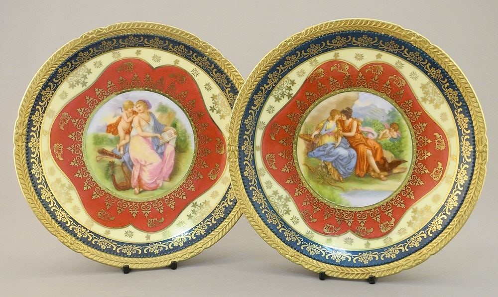 Pair of Royal Vienna Style Cabinet Plates, 8 1/2" Diameter. (1 of 8)