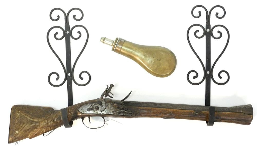 Flintlock Pistol (23 1/8"L) with Powder Flask & Hangers.: Flintlock Pistol (23 1/8"L) with Powder Flask & Hangers.