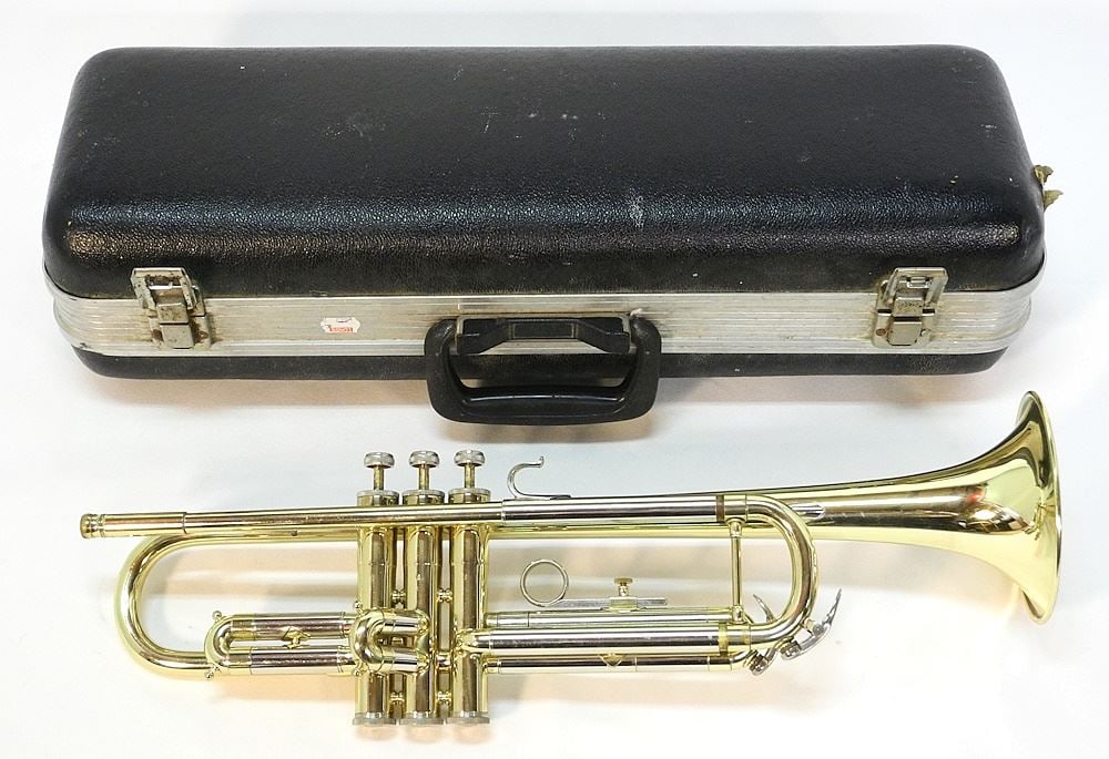 Carvell Trumpet in Case.: Carvell Trumpet in Case.
