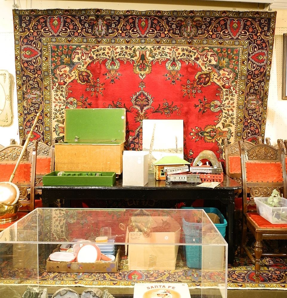 Tabriz Carpet Approximately 12'4" x 9'4". (1 of 2)