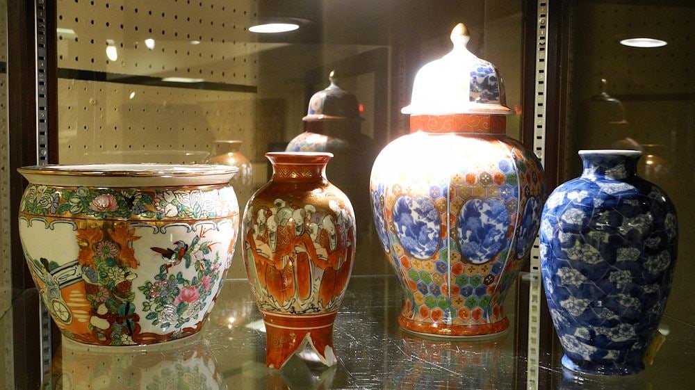 4 Asian Porcelains; Covered Jar (10"), Bowl & 2 Vases (damaged). (1 of 1)