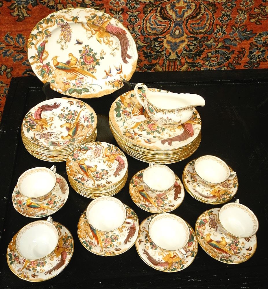 Royal Crown Derby "Olde Avebury" Part Luncheon Set.: Royal Crown Derby "Olde Avebury" Part Luncheon Set.