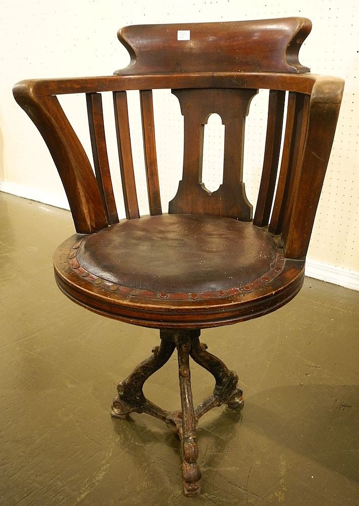 19th C. Mahogany Metal Based Swivel Ship's Chair.: 19th C. Mahogany Metal Based Swivel Ship's Chair.
