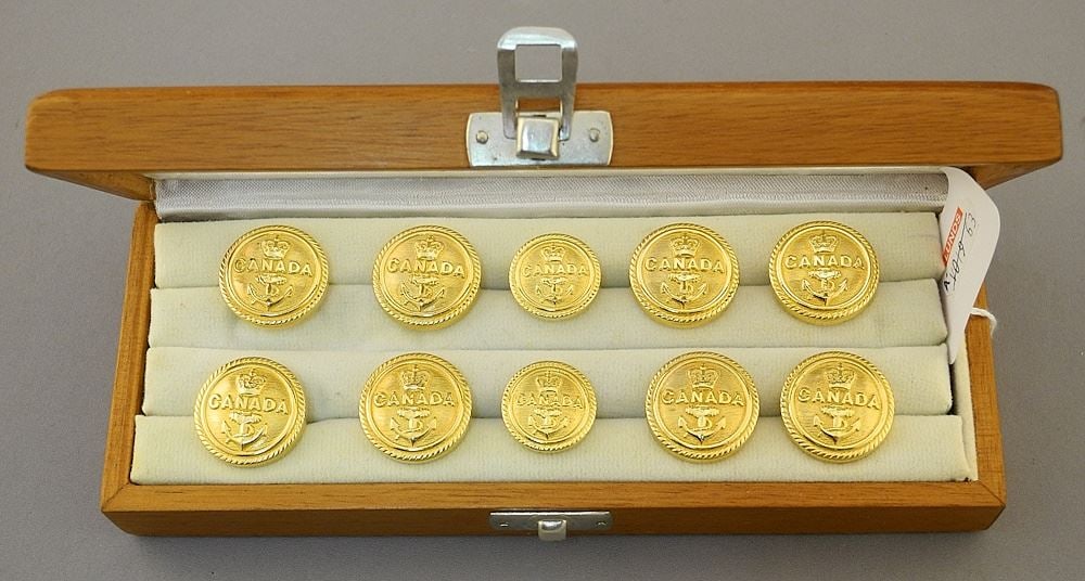 Gold Tone Button Set for Canadian Naval Officer Uniform. (1 of 3)