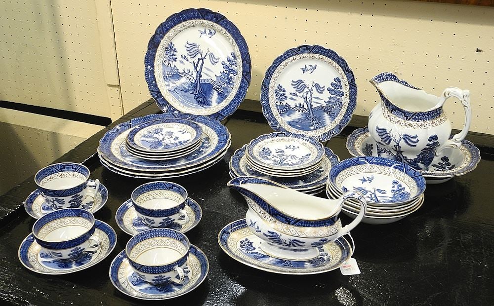 Booths "Real Olde Willow" Blue & White Partial China Set. (1 of 3)