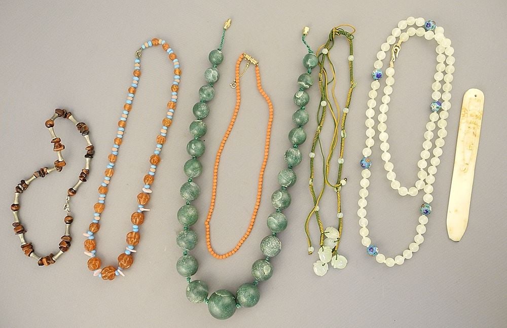 Collection of Chinese / Ethnic / Teeth / Semi Precious Stone Necklace , NO EXPORT.: Collection of Chinese / Ethnic / Teeth / Semi Precious Stone Necklace , NO EXPORT.
