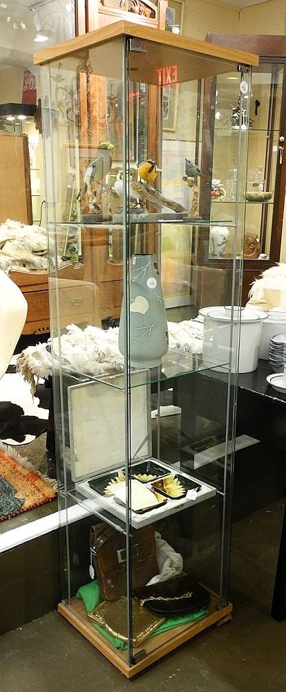3 Shelf Glass Display Cabinet, 64 1/2"H.: 3 Shelf Glass Display Cabinet, 64 1/2"H.