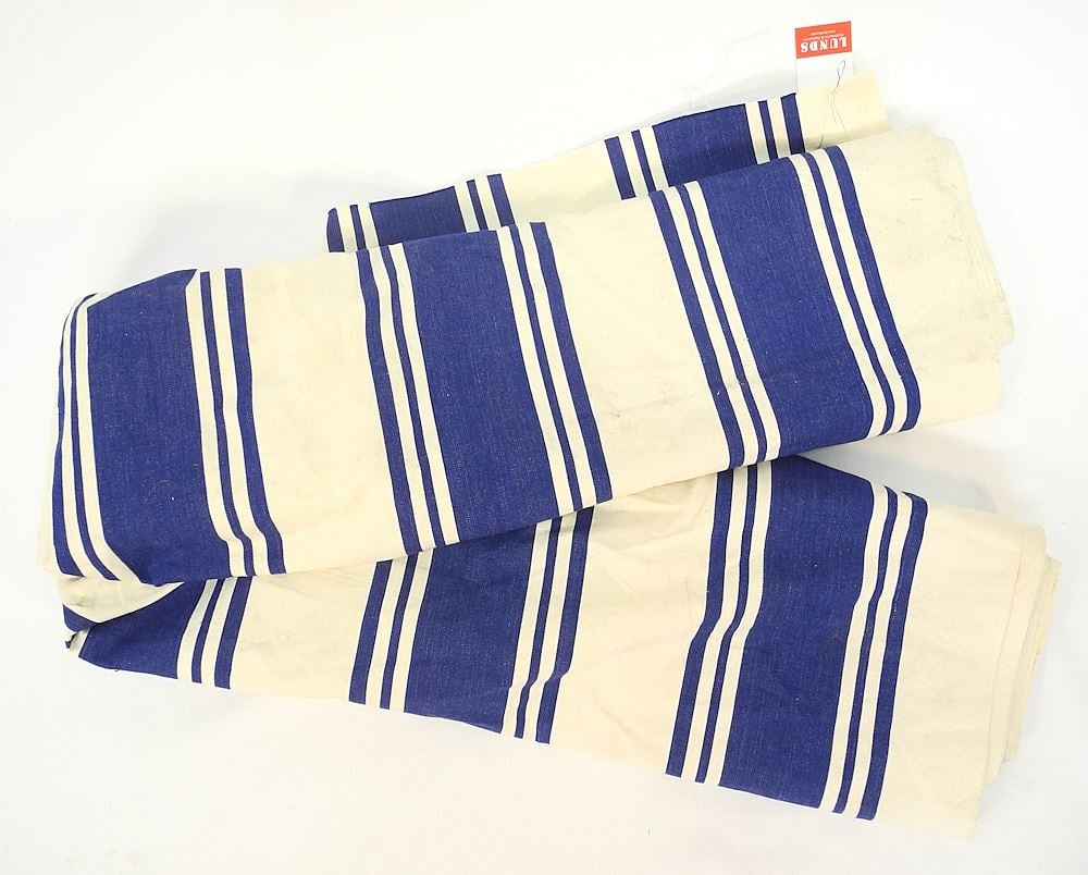 Bolt of Blue & White Fabric.: Bolt of Blue & White Fabric.