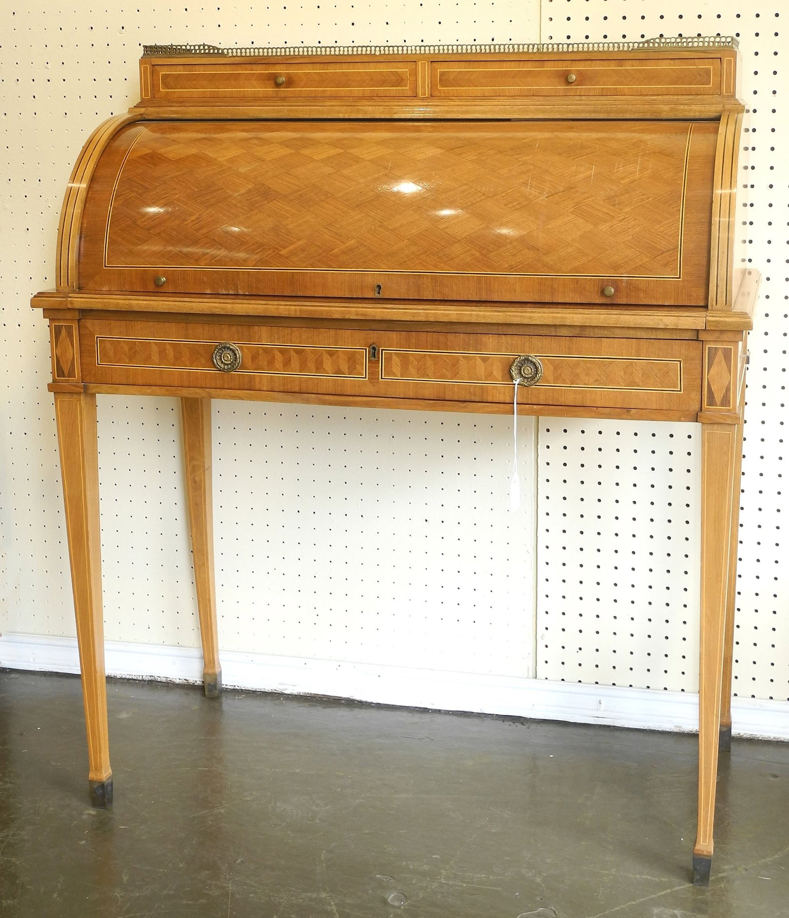 Louis XVI Parquetry Cylinder Desk, 39 1/4" x 34 1/8" x 17 1/2".: Louis XVI Parquetry Cylinder Desk, 39 1/4" x 34 1/8" x 17 1/2".