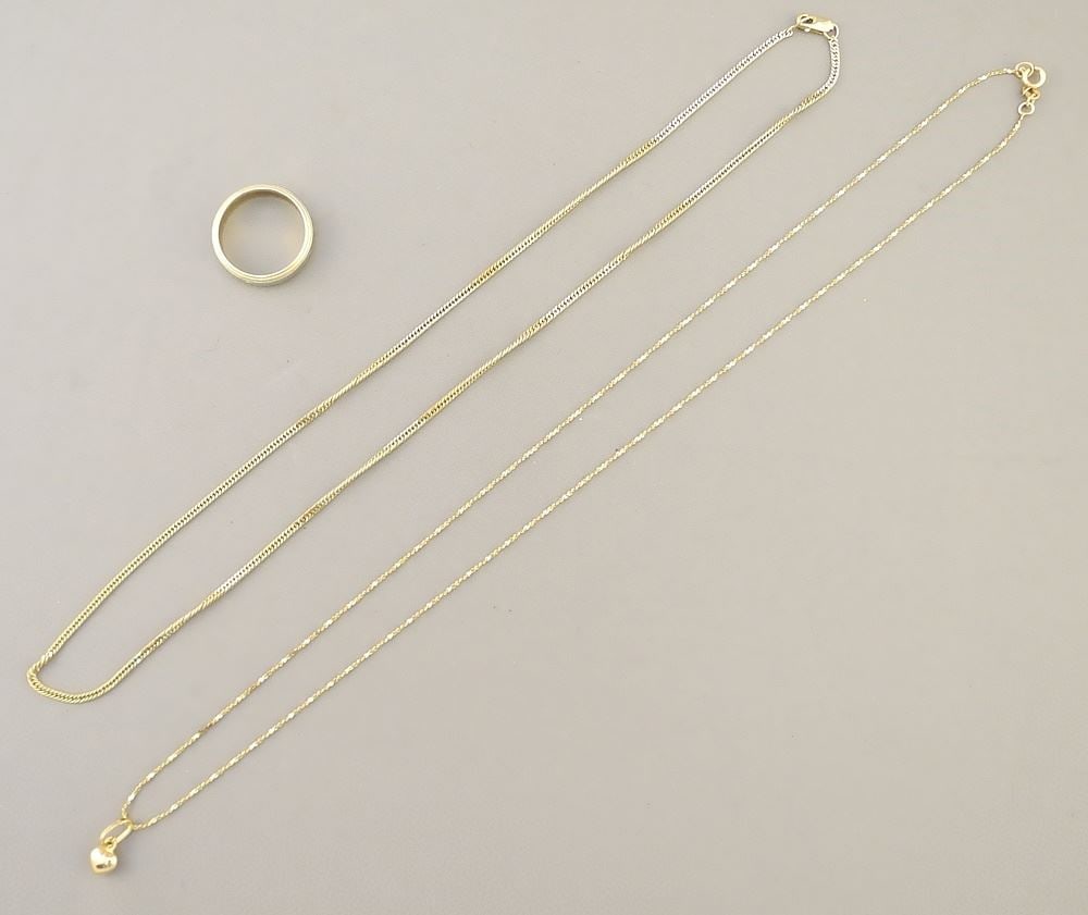 2 x 10K (marked) Gold Necklaces & 10K (marked) Yellow & White Gold Ring, Size 8, TW 11g. (1 of 4)